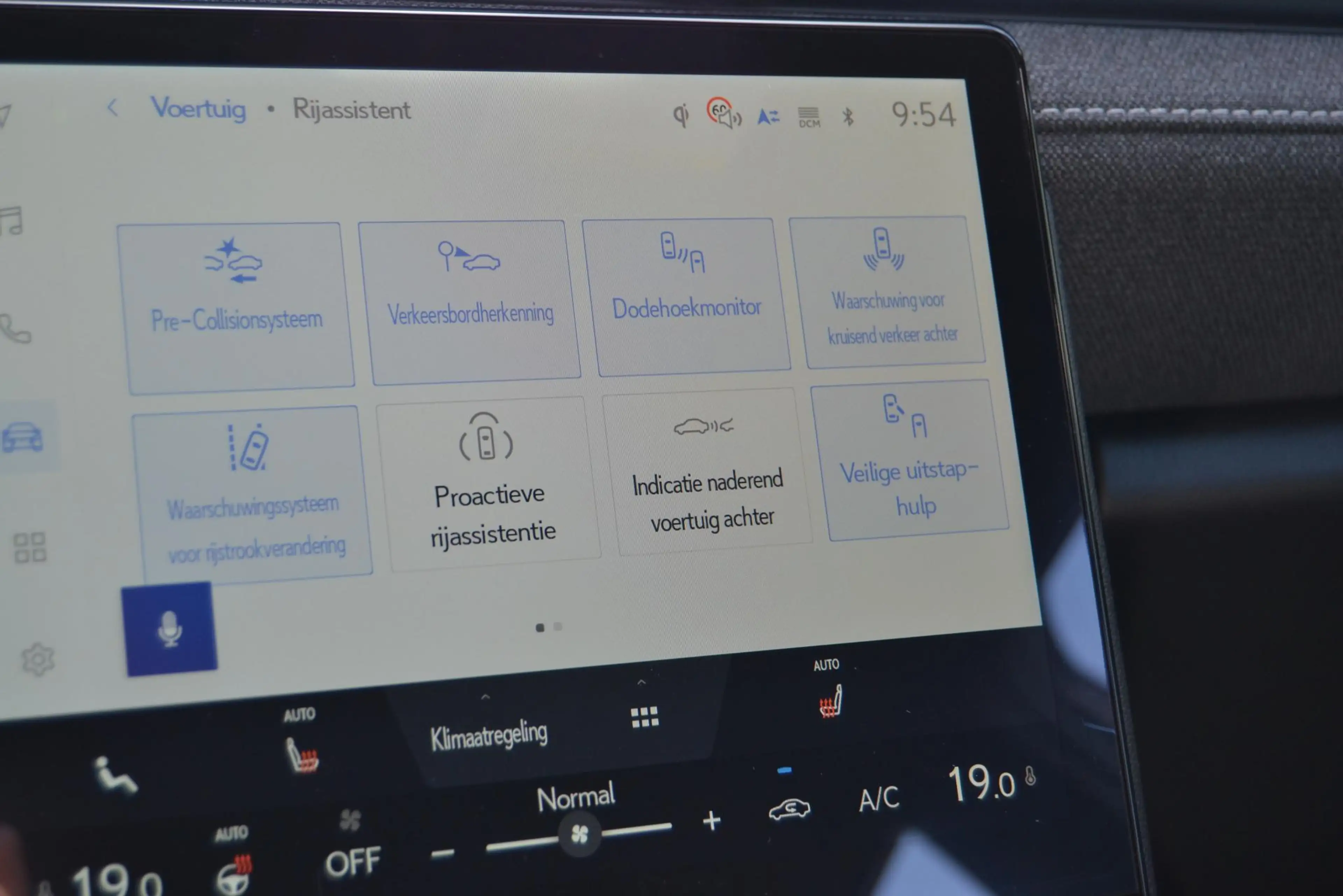 Lexus LBX 2WD STOELVERW STUURVERW PARK-SENSOR BLIND-SPOT CAR — photo 26