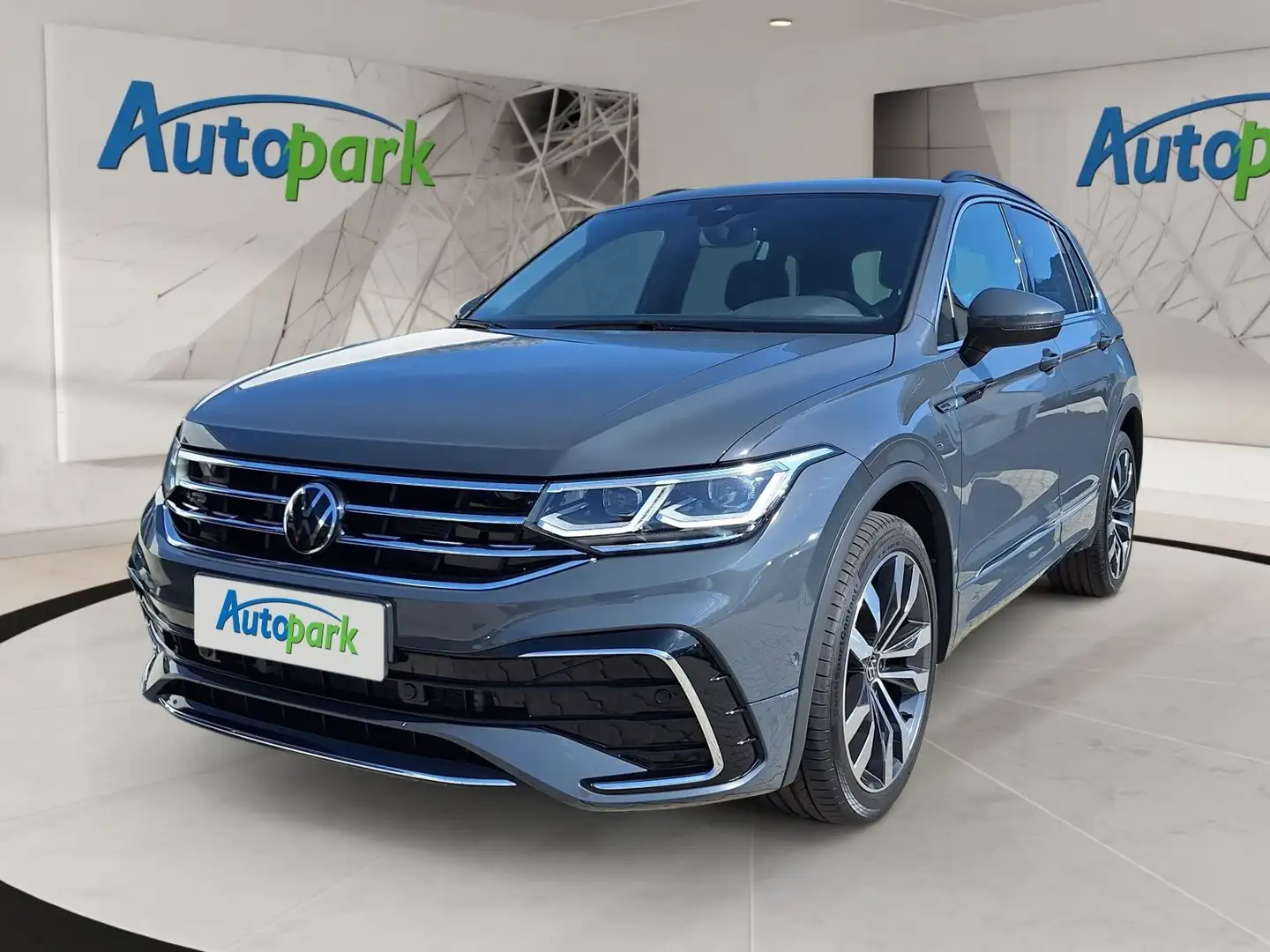 Volkswagen Tiguan TDI 4Motion. R-Line Grau - 1