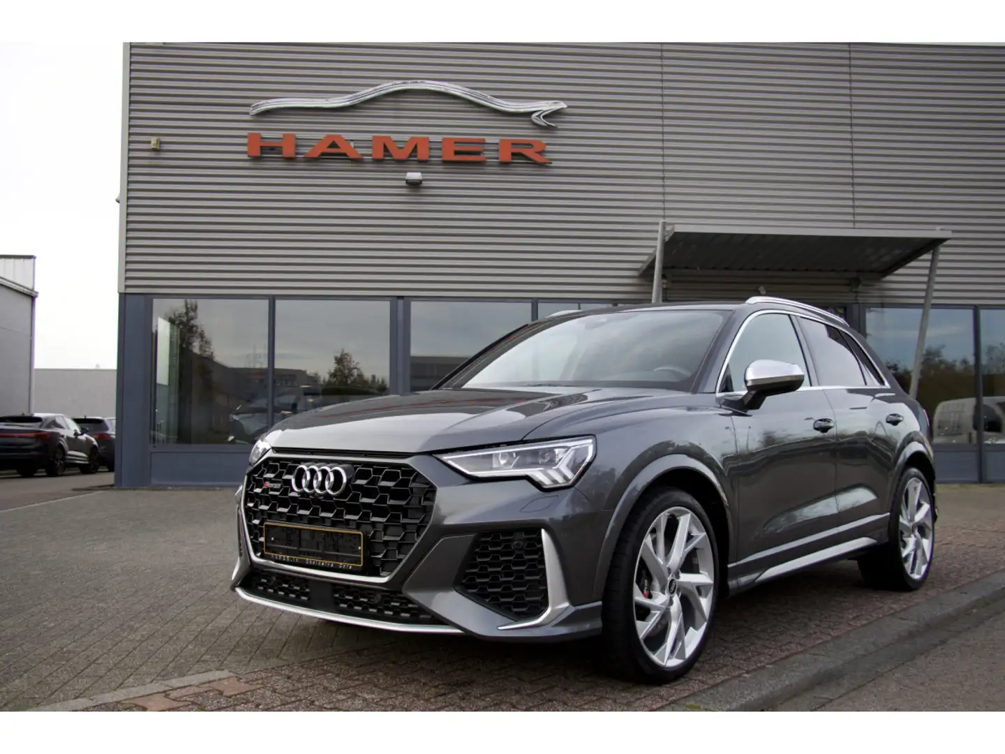 Audi RS Q3 2.5 TFSI quattro S tronic échappement sport RS Gris - 1