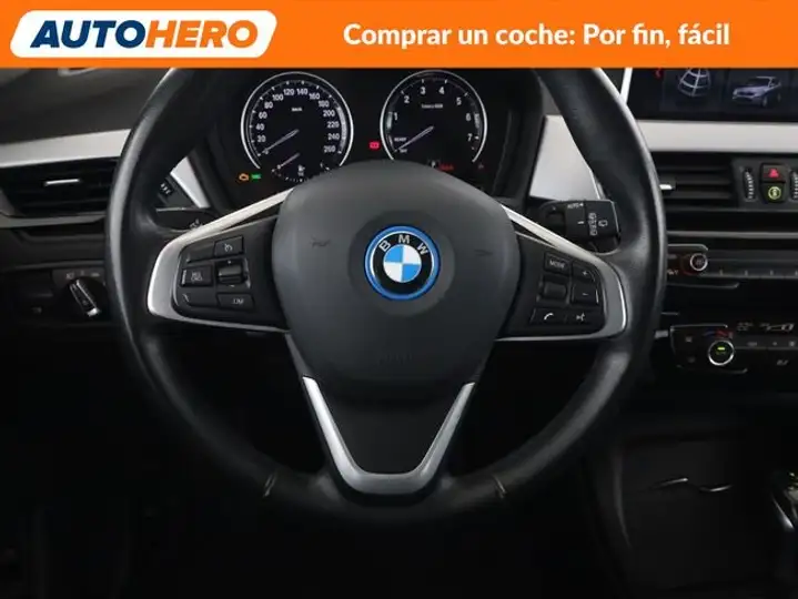 BMW X1 2022, foto 25
