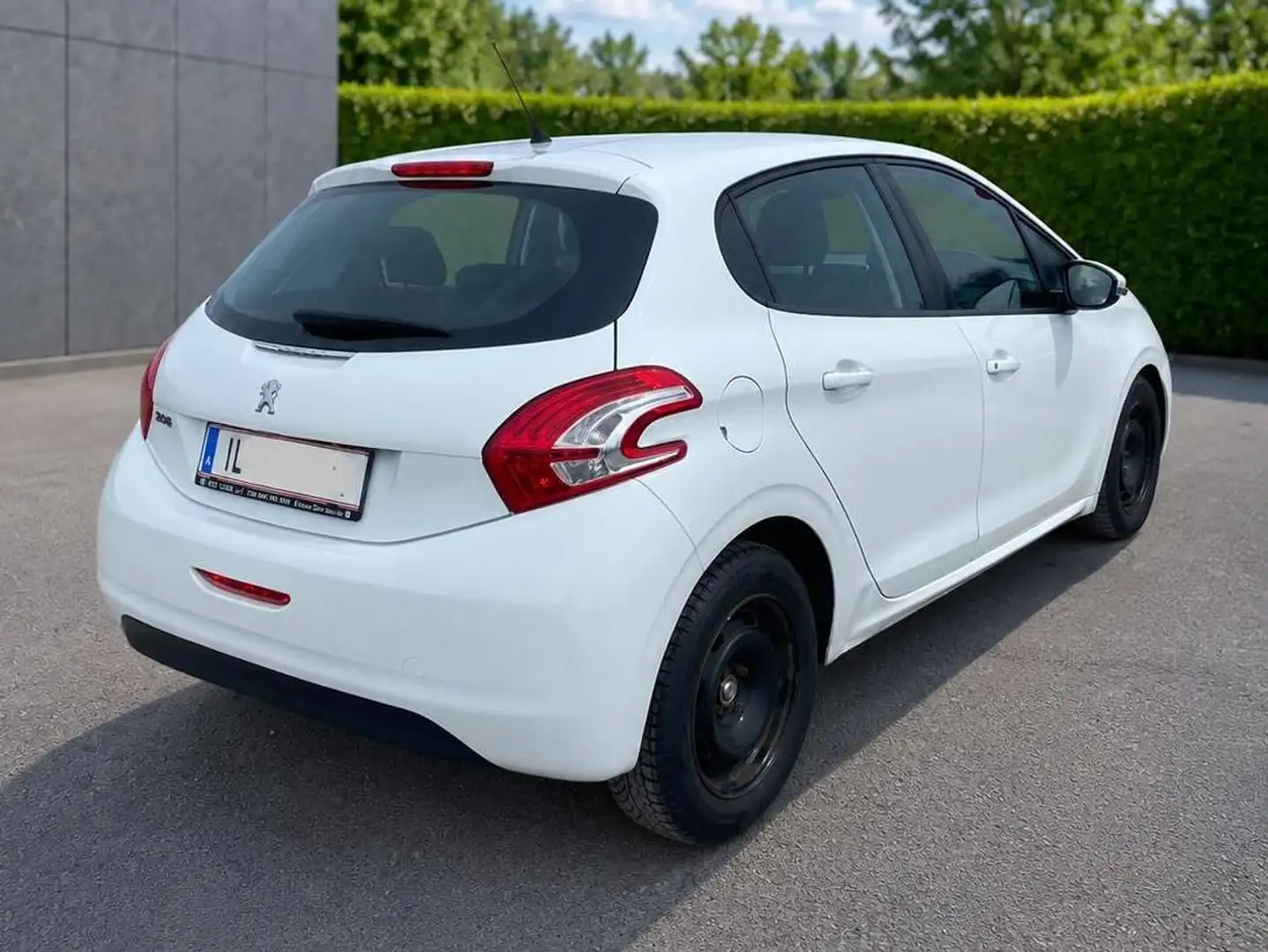 Peugeot 208 208 Active 1,4 VTi 95 Active Weiß - 2