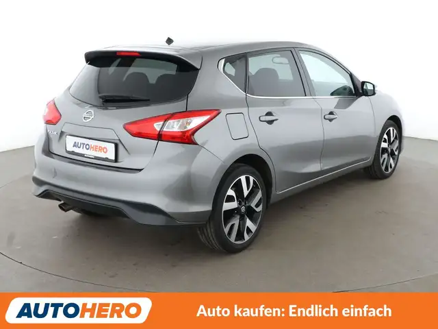 Nissan Pulsar view 6