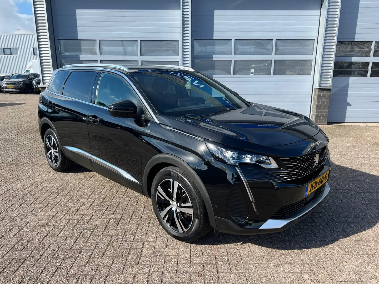 Peugeot 5008 1.6 180PK PureTech GT Pack Business | Vol leder | Zwart - 2