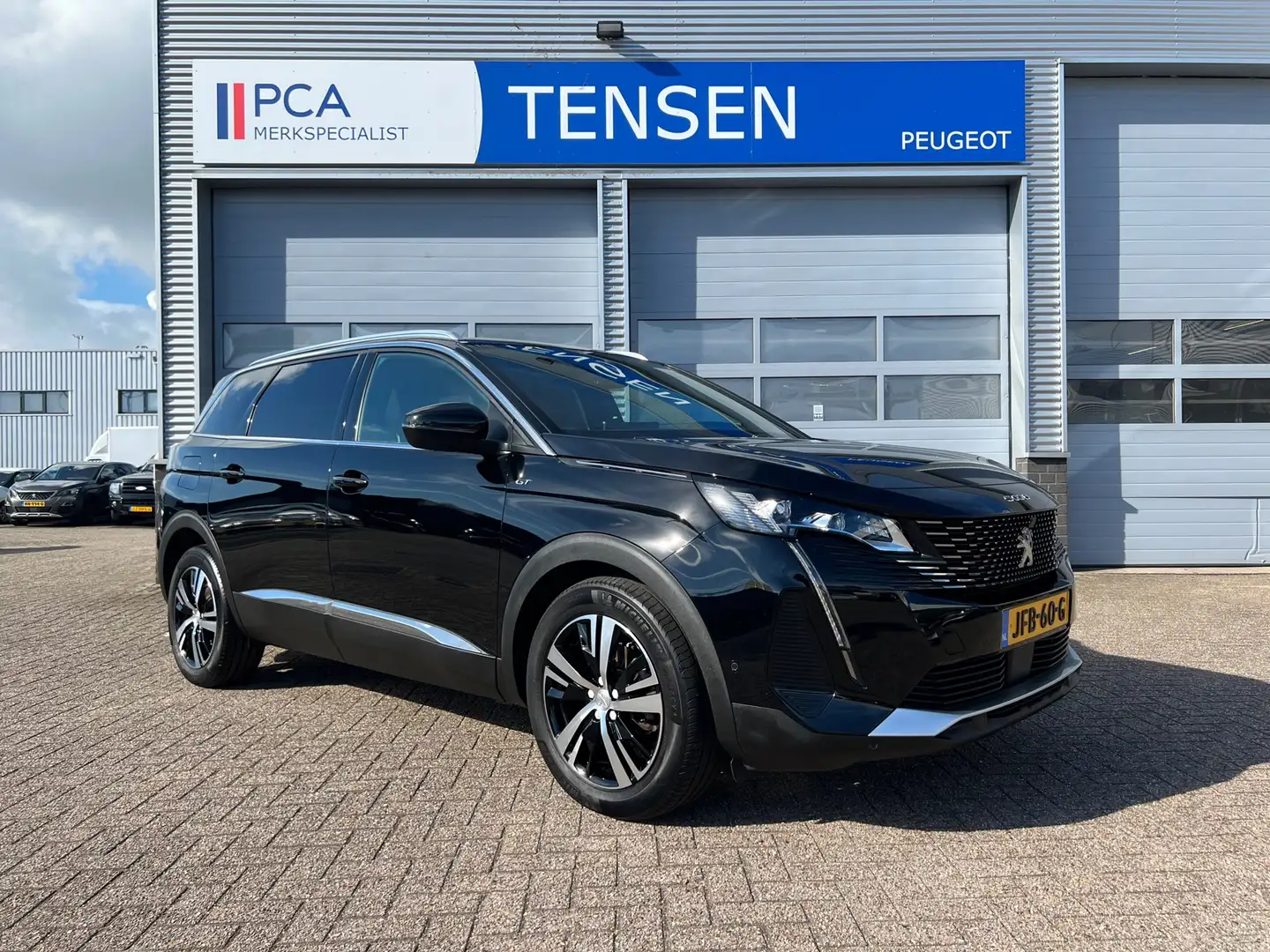 Peugeot 5008 1.6 180PK PureTech GT Pack Business | Vol leder | Zwart - 1