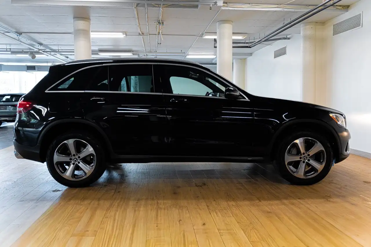 Mercedes-Benz GLC снимка Mercedes-Benz GLC