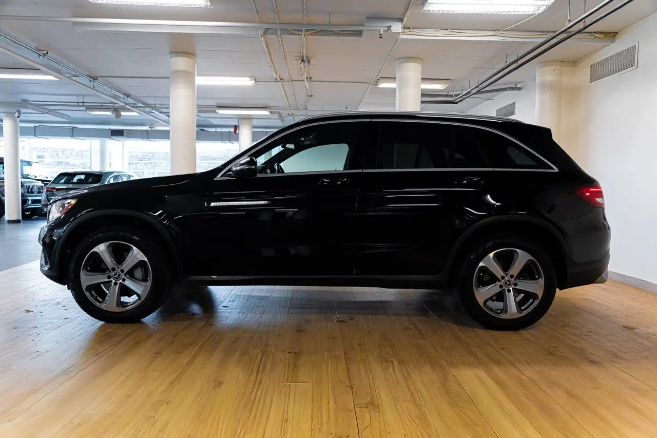 Mercedes-Benz GLC снимка Mercedes-Benz GLC