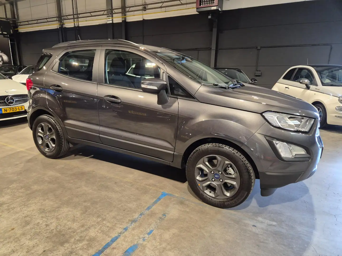 Ford EcoSport 1.0 EcoBoost Trend Ultimate - Airco - Cruise - Nav Grijs - 2