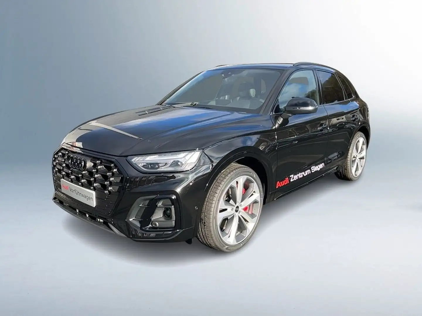 Audi SQ5 . Černá - 2