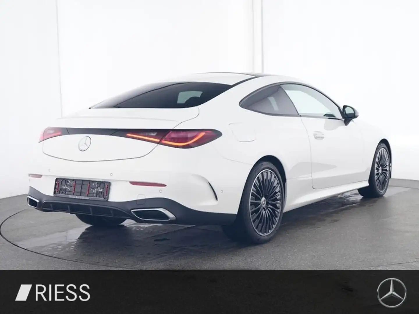 Mercedes-Benz CLE 220 d Cp AMG Sport Night LED PANO W-Paket 19" Wit - 2