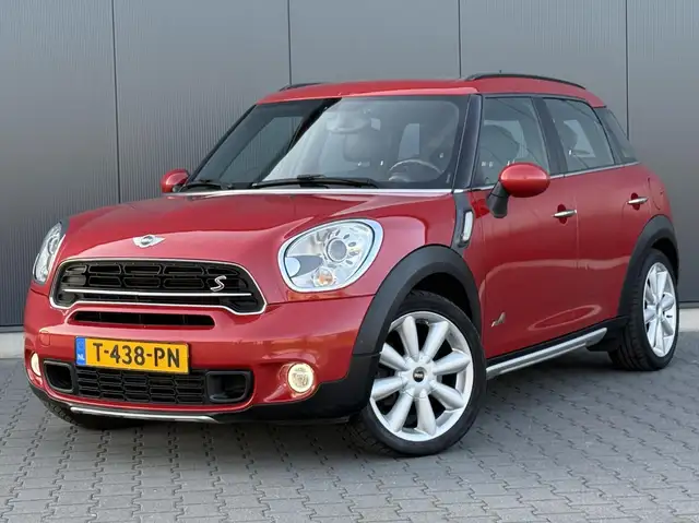 2015 Mini Countryman in Red for sale