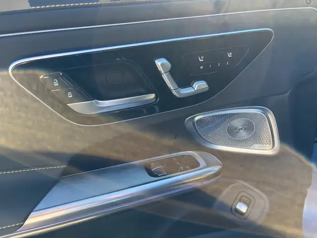 Mercedes-Benz Cle view 9