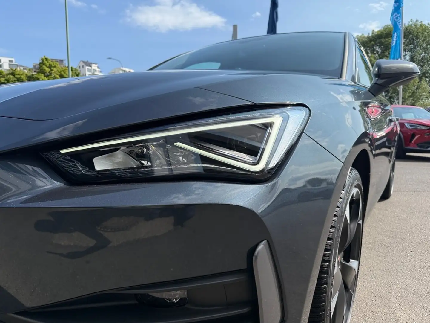 CUPRA Leon 1,4 e-Hybrid Automatic Grau - 2