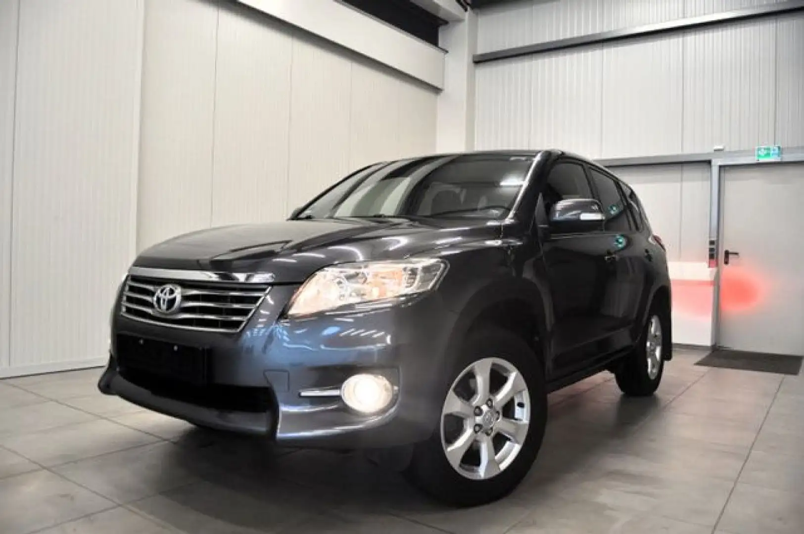 Toyota RAV 4 4 Life 4x4 / AHK Grau - 1