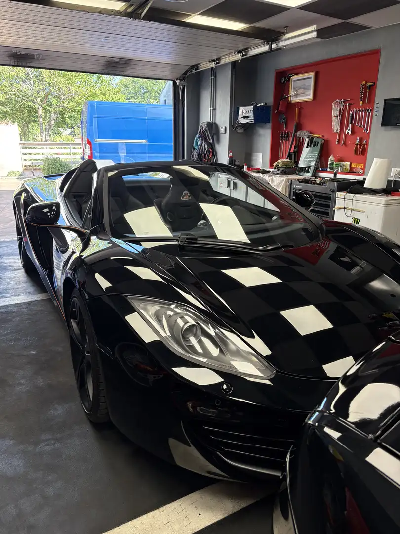 McLaren MP4-12C Spyder - 1