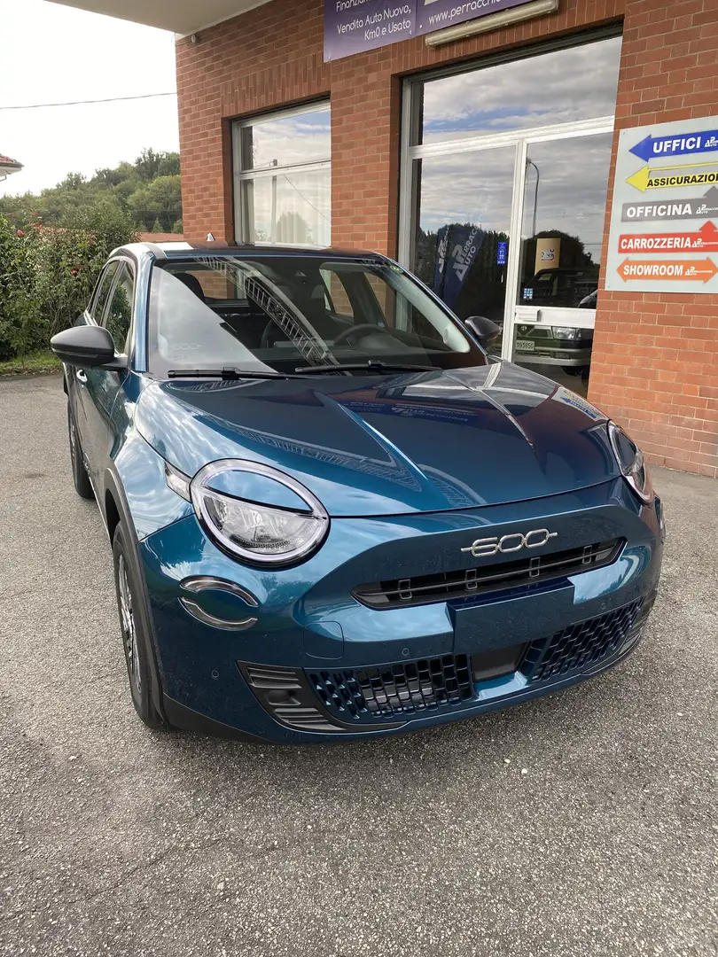Fiat 600 1.2 hybrid POP 110cv auto Verde - 1