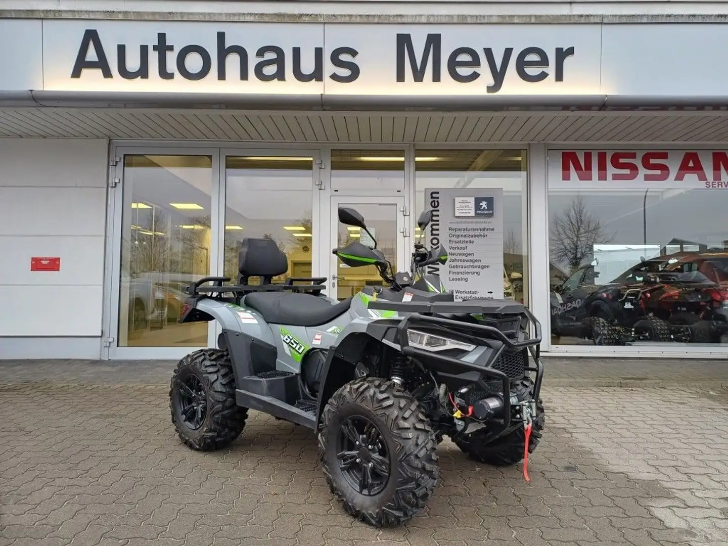 Quadix Promax 650L Allrad 4x4 LOF EPS-Servolenkung Šedá - 1
