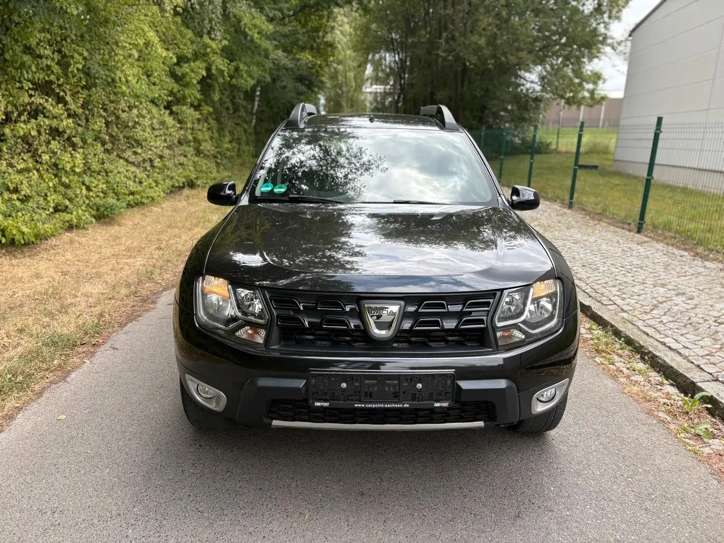 Dacia Duster Black Shadow 4x2 Schwarz - 2
