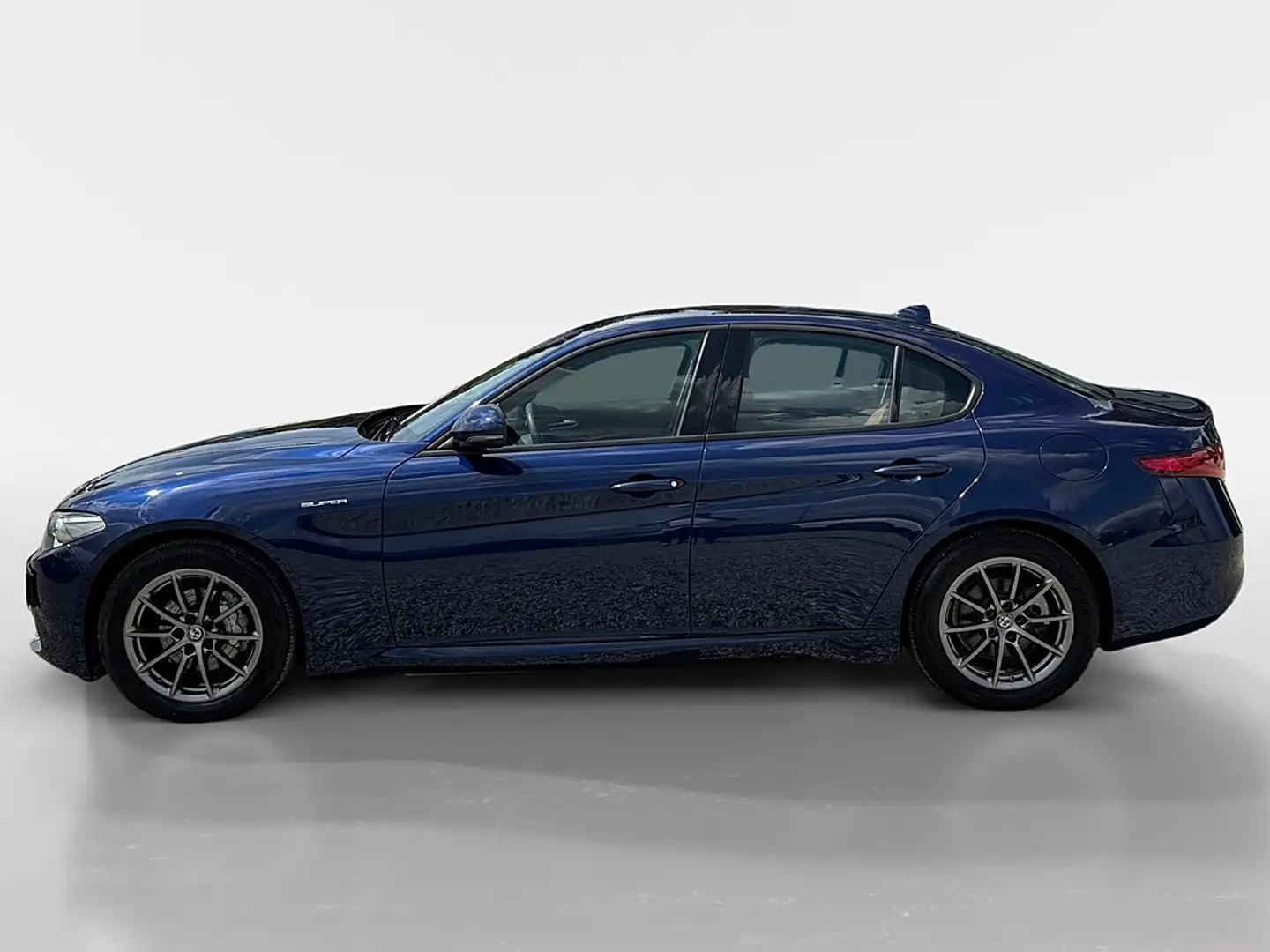 Alfa Romeo Giulia Super 2,2 160 ATX RWD Blau - 2
