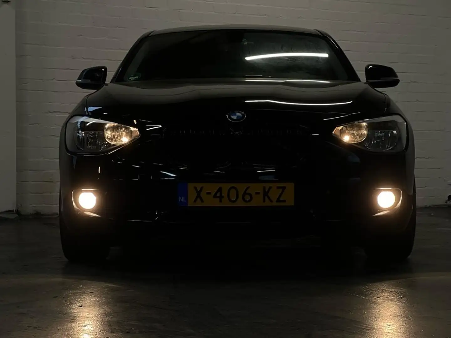 BMW 116 1-serie 116i Business |Airco |CruiseC |Nieuwe APK Zwart - 2