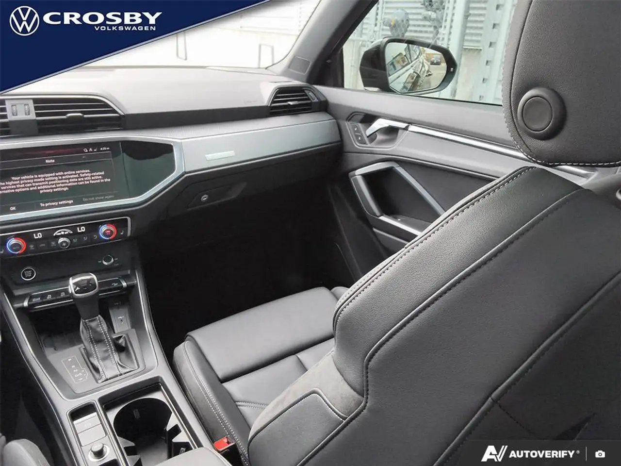 Audi Q3 photo Audi Q3