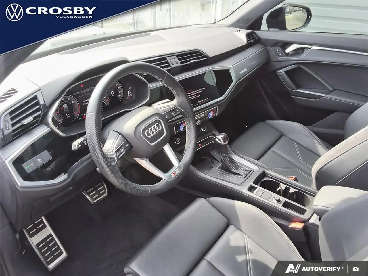 Audi Q3 photo Audi Q3