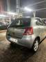 Toyota Yaris 1.3i VVT-i 16v Linea Sol Gris - thumbnail 11