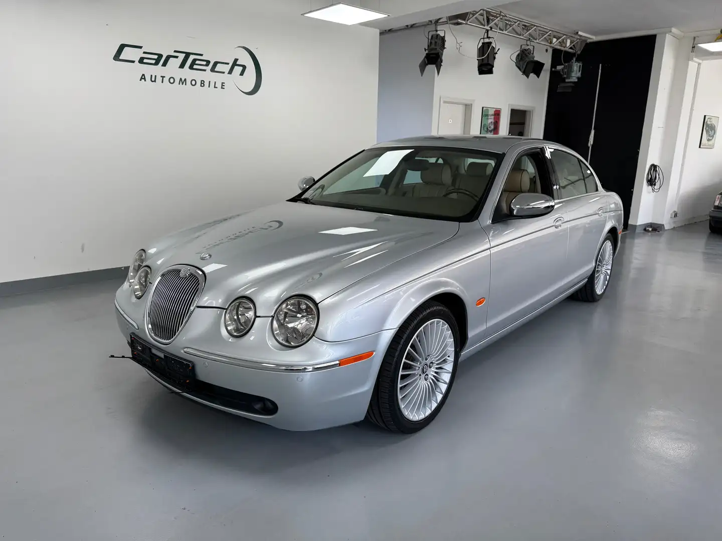 Jaguar S-Type 2.7 V6 Diesel Executive mit Tauschmotor 80Tkm Plateado - 1