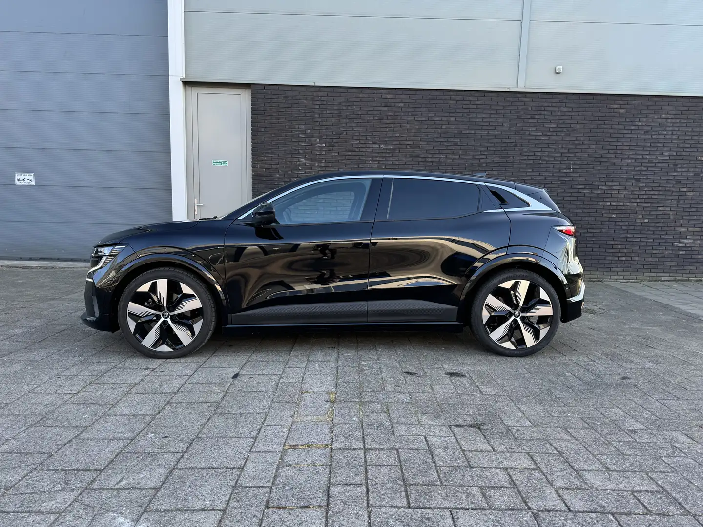 Renault Megane E-Tech EV60 220pk optimum charge Techno Negro - 2