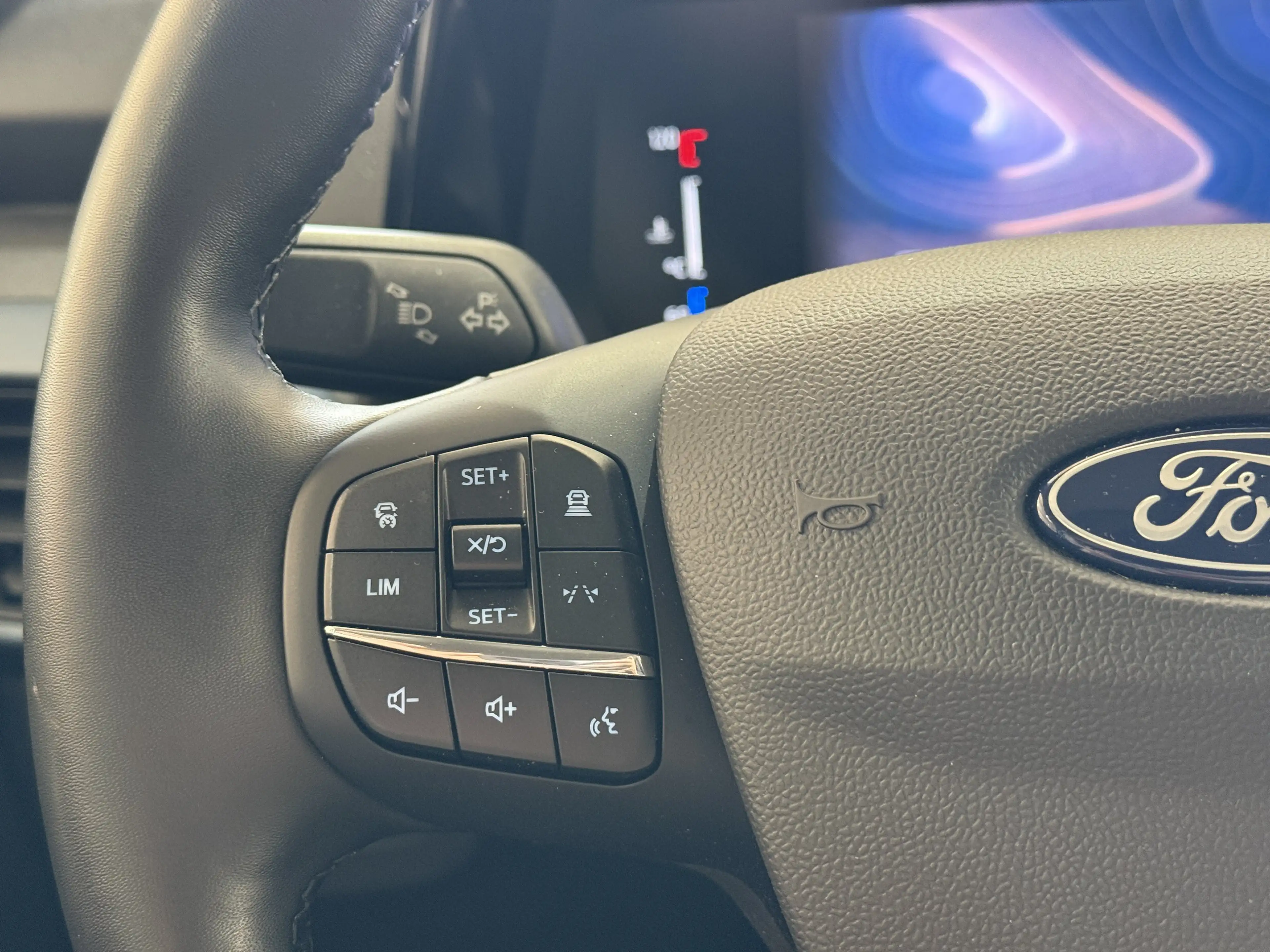 Ford Tourneo Courier Active Automatik / Winter-Paket — photo 12