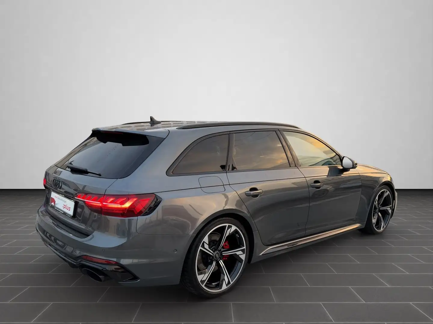 Audi RS4 B&O Matrix ACC Leder 280km/h V-Max Grau - 2