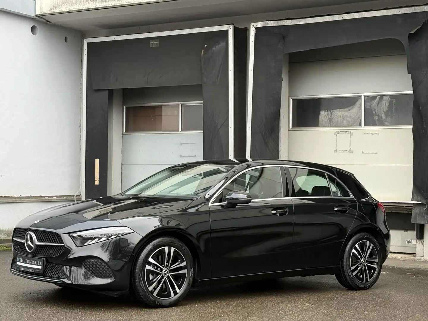 Mercedes-Benz A 200 Progressive LED MBUX Rü-Kamera Sitzheizung Negru - 2