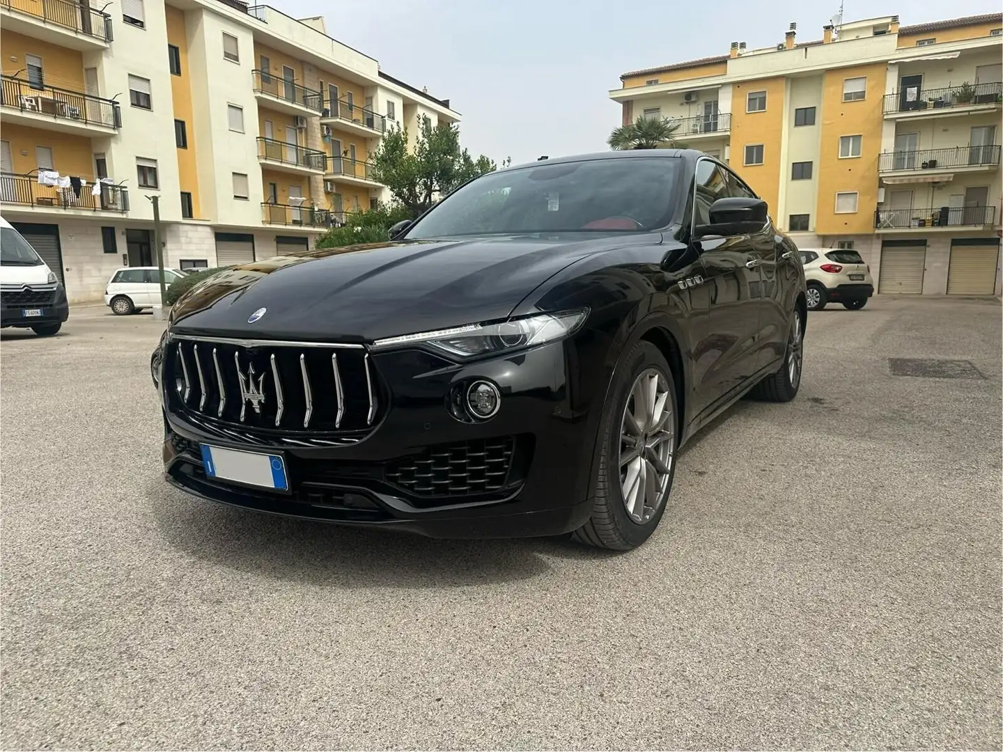 Maserati Levante V6 Diesel AWD Noir - 1