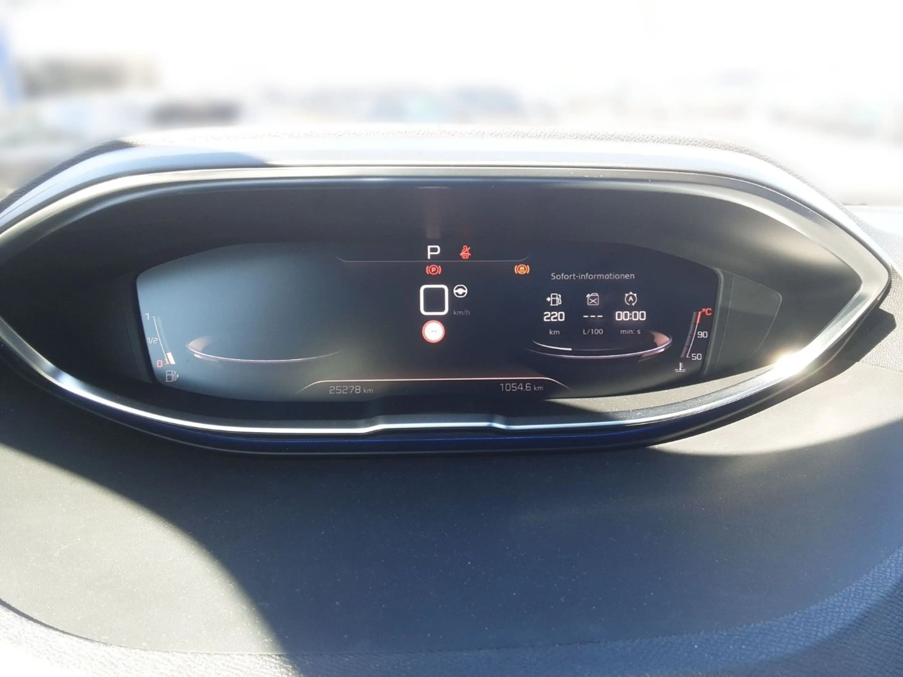 Peugeot 5008 1.5 BlueHDi 130 GT KeyLess LED Navi PDC LM — photo 5