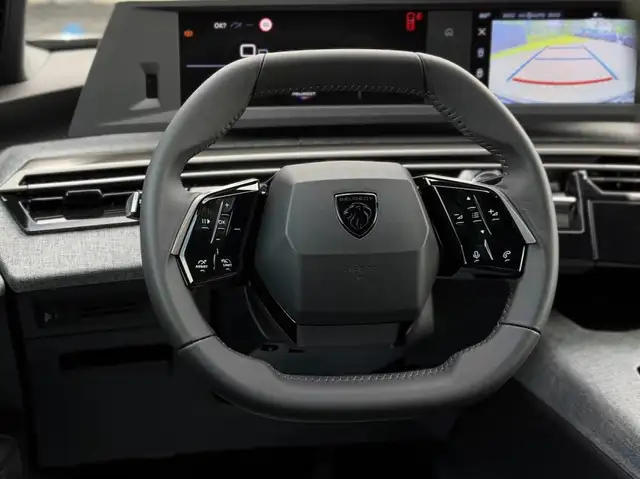 Peugeot 3008 view 9