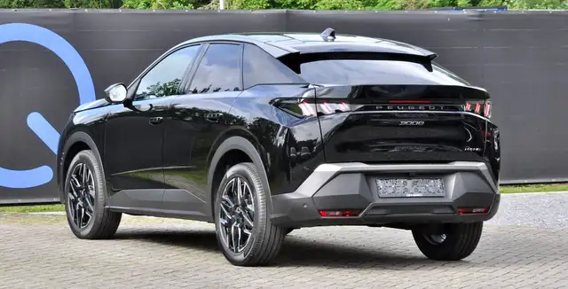 Peugeot 3008 view 3