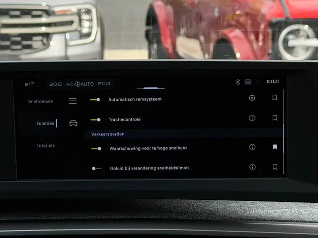Peugeot 3008 view 12