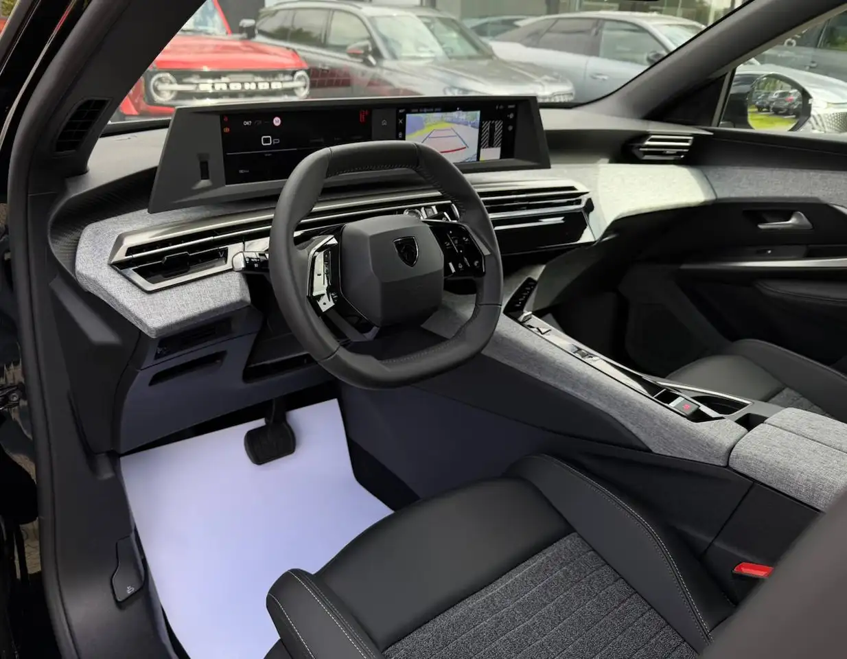 Peugeot 3008 MHEV ALLURE DISTRIBUTIEKETTING CAMERA KEYLESS CARPLAY — 4/15