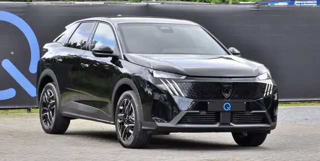2025 Peugeot 3008 in Black for sale