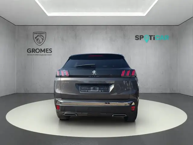 Peugeot 3008 view 4