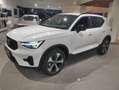 Volvo XC40 B3 Geartr. Plus Dark Weiß - thumbnail 1