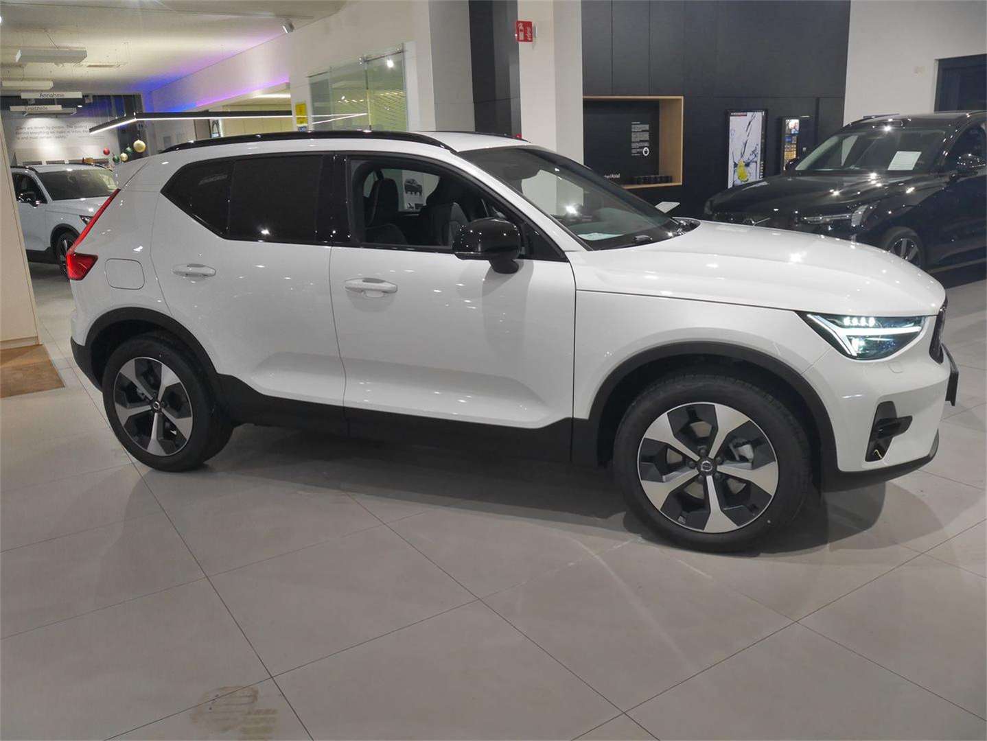 Volvo XC40 B3 Plus -  - Joinsteer - #2