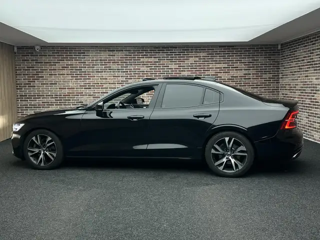 Volvo S60 view 6