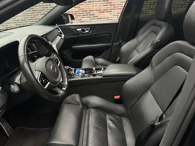 Volvo S60 view 13