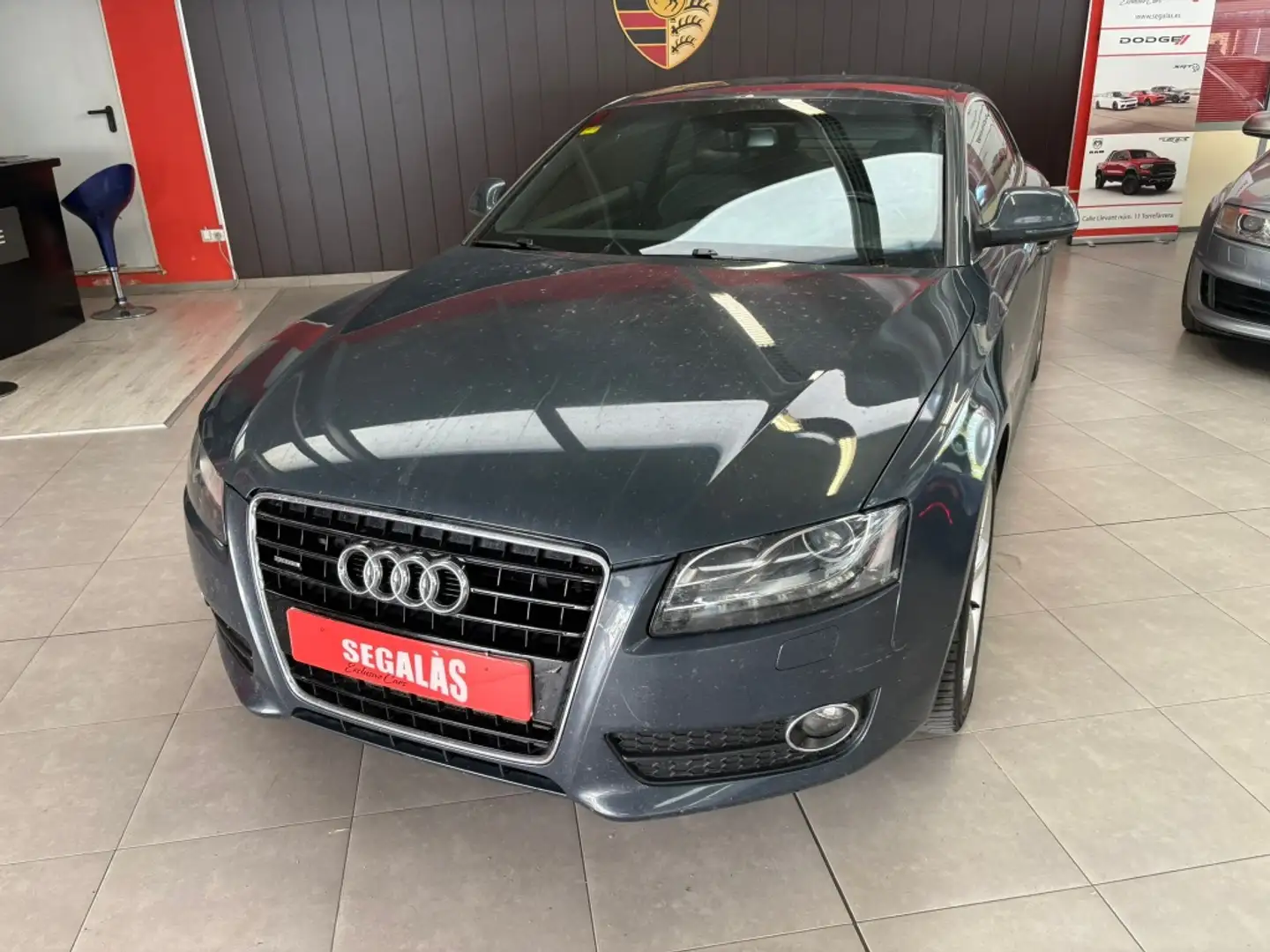 Audi A5 Coupé 3.0TDI quattro Grau - 2