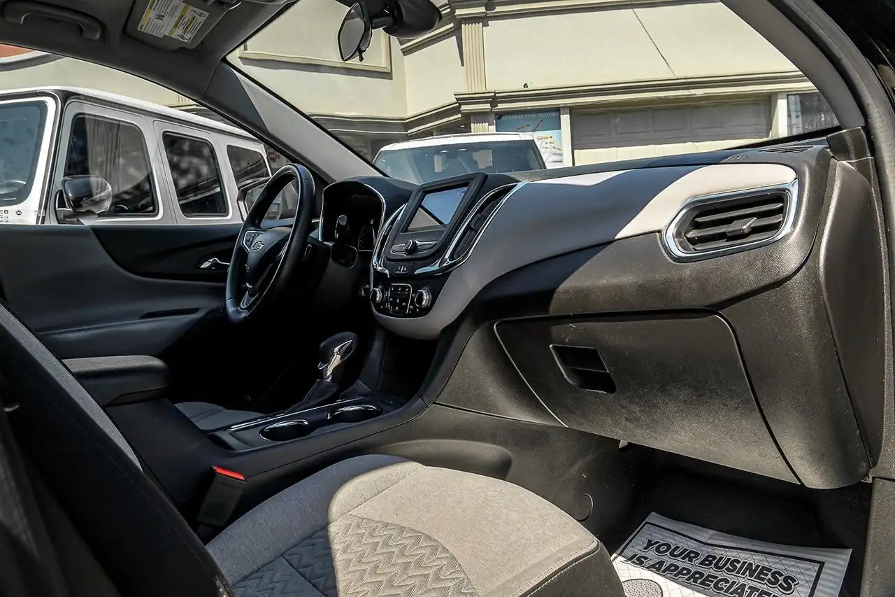 Chevrolet Equinox снимка Chevrolet Equinox