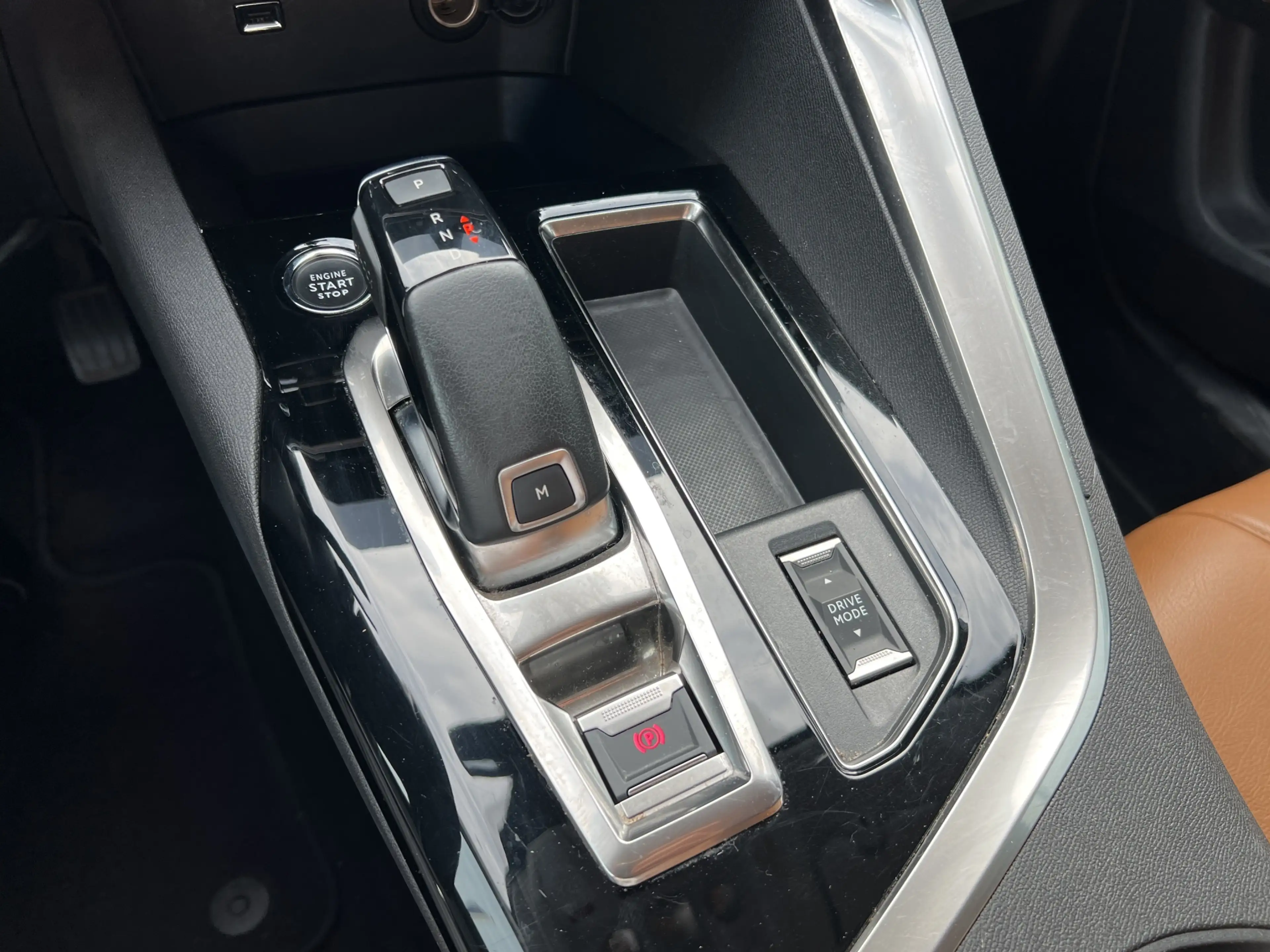 Peugeot 5008 1.2 PureTech Allure Pack Business Vol leder | Stoe — photo 23