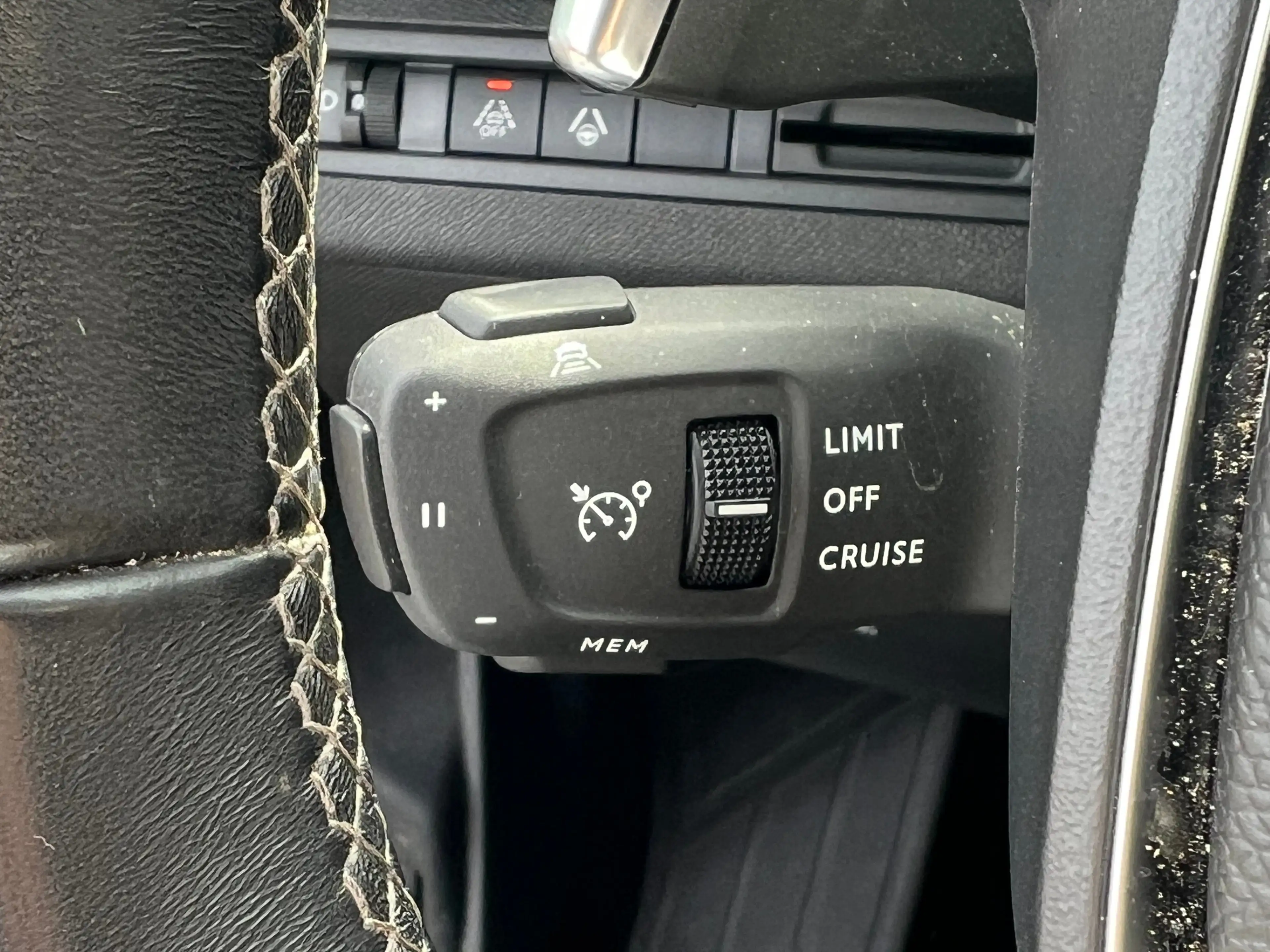 Peugeot 5008 1.2 PureTech Allure Pack Business Vol leder | Stoe — photo 34