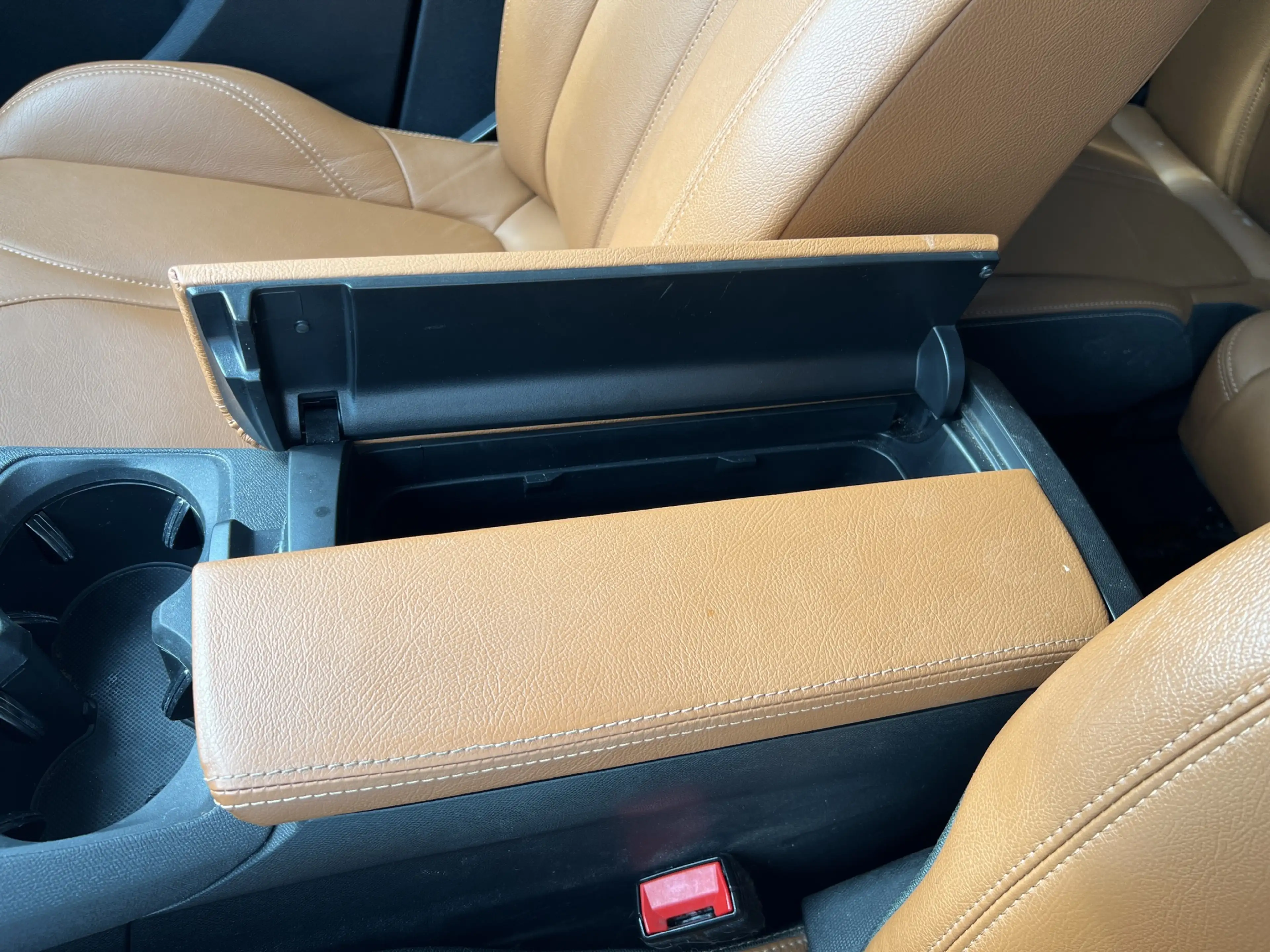 Peugeot 5008 1.2 PureTech Allure Pack Business Vol leder | Stoe — photo 28