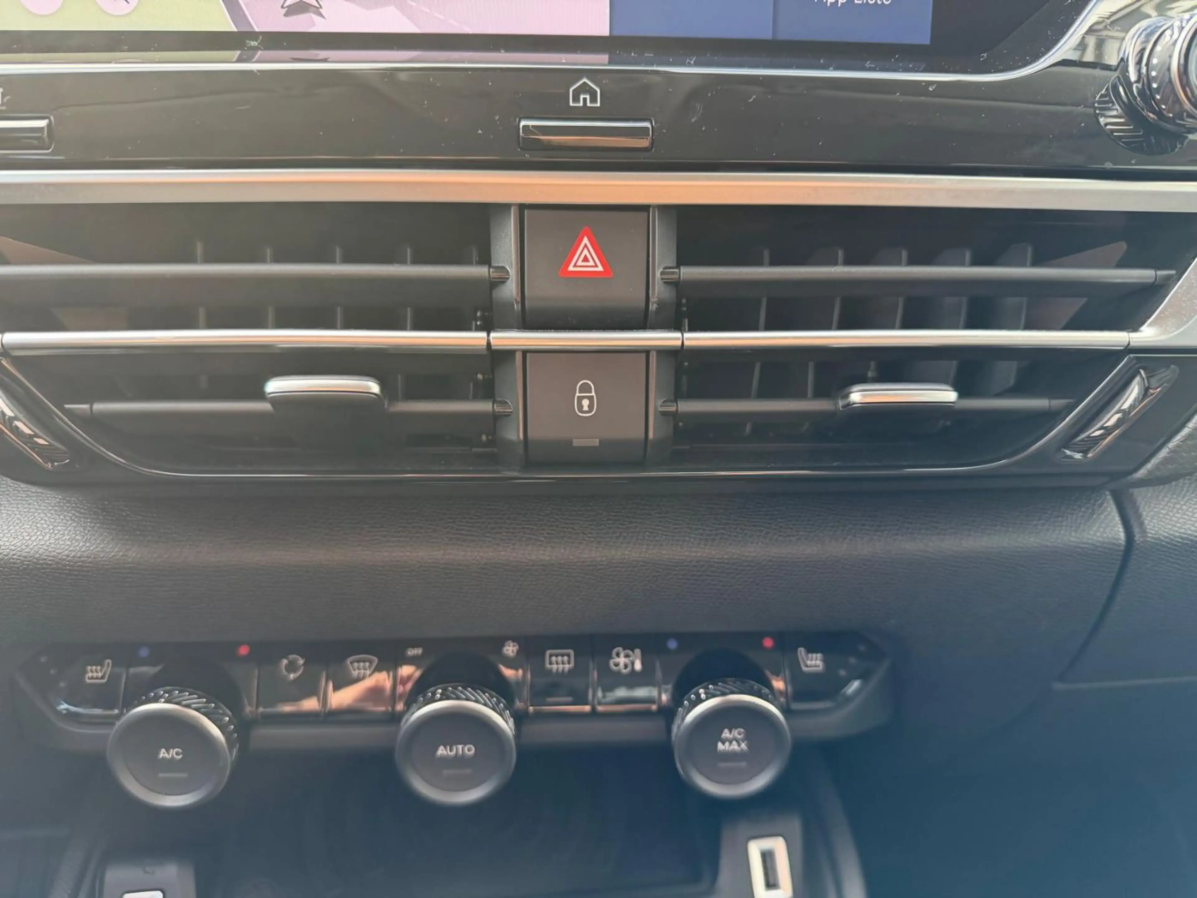 Citroen C4 1.2 PureTech 130 Max LED+Navi+SHZ+2xKlima+LM — photo 13