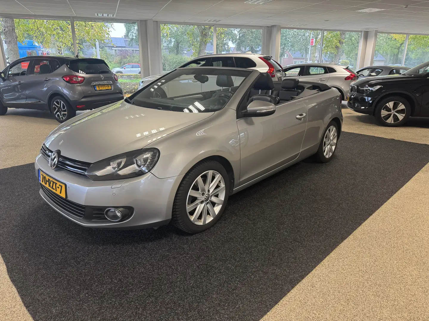 Volkswagen Golf Cabriolet 1.4 TSI Grijs - 1